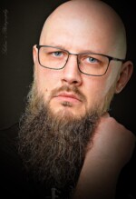 <a href="https://www.facebook.com/sabine19" target="_blank" rel="noopener noreferrer">© Sabine Schillbach</a> - Model: <a href="https://www.facebook.com/Tommes.L/" target="_blank" rel="noopener noreferrer">Tommes Pommes</a>